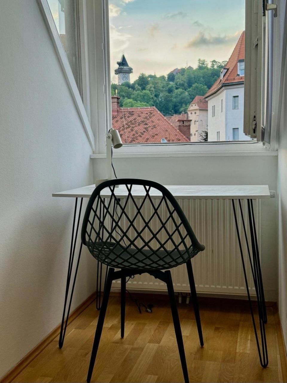 Carillon By Bestchoice - Old City - Self Check-In With Parking Option Graz Eksteriør bilde