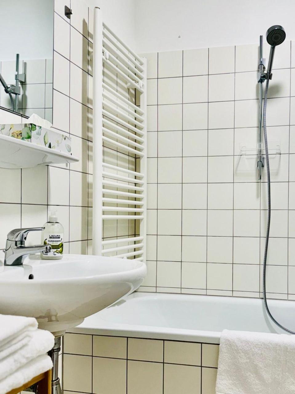 Carillon By Bestchoice - Old City - Self Check-In With Parking Option Graz Eksteriør bilde